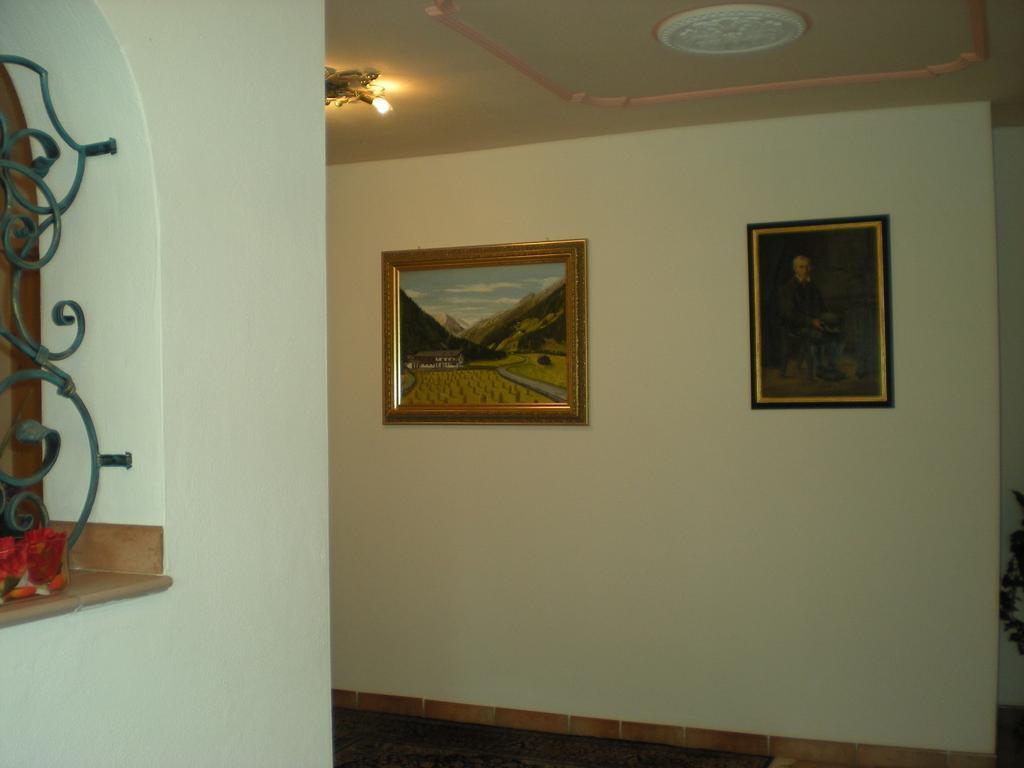 Pension Peter Neustift im Stubaital Exterior photo