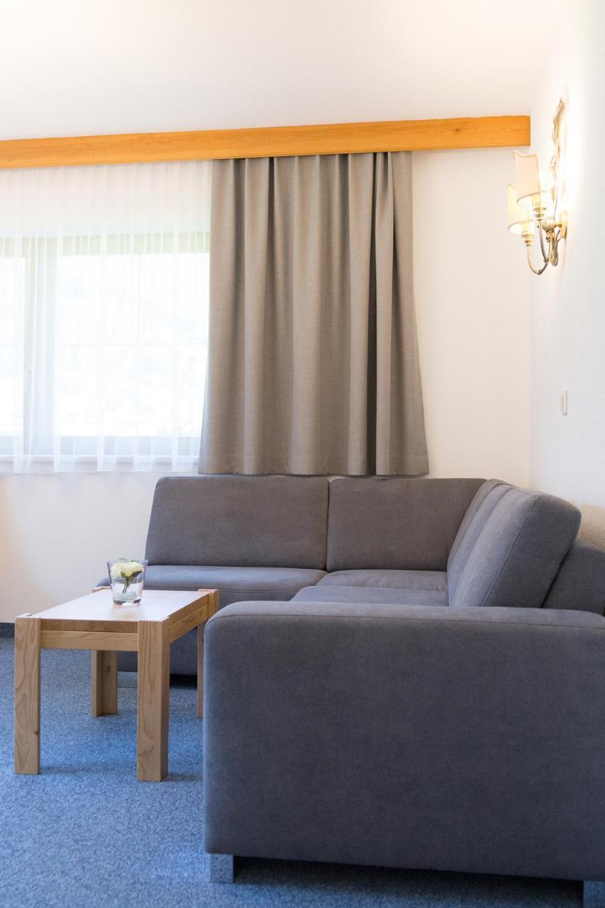Pension Peter Neustift im Stubaital Exterior photo