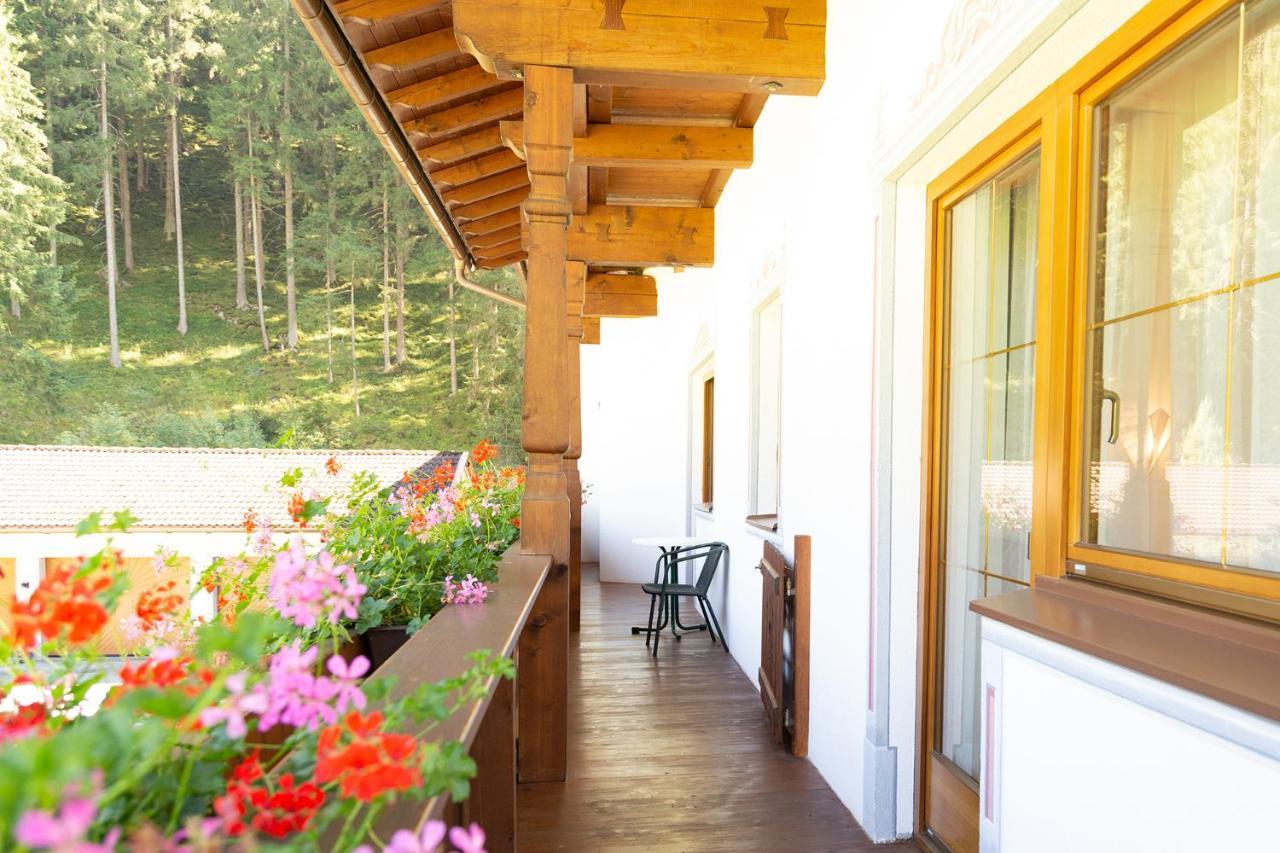 Pension Peter Neustift im Stubaital Exterior photo
