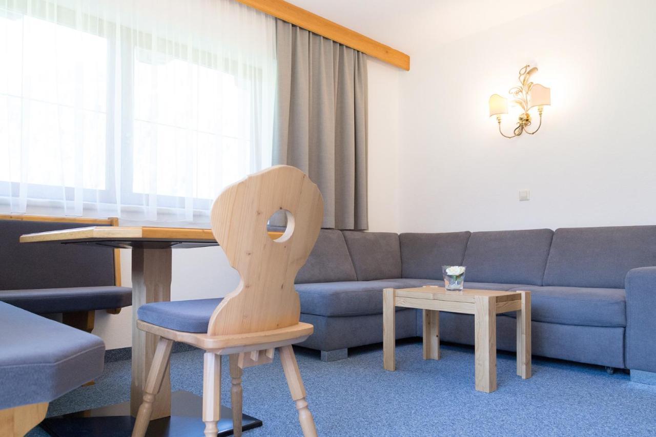 Pension Peter Neustift im Stubaital Exterior photo