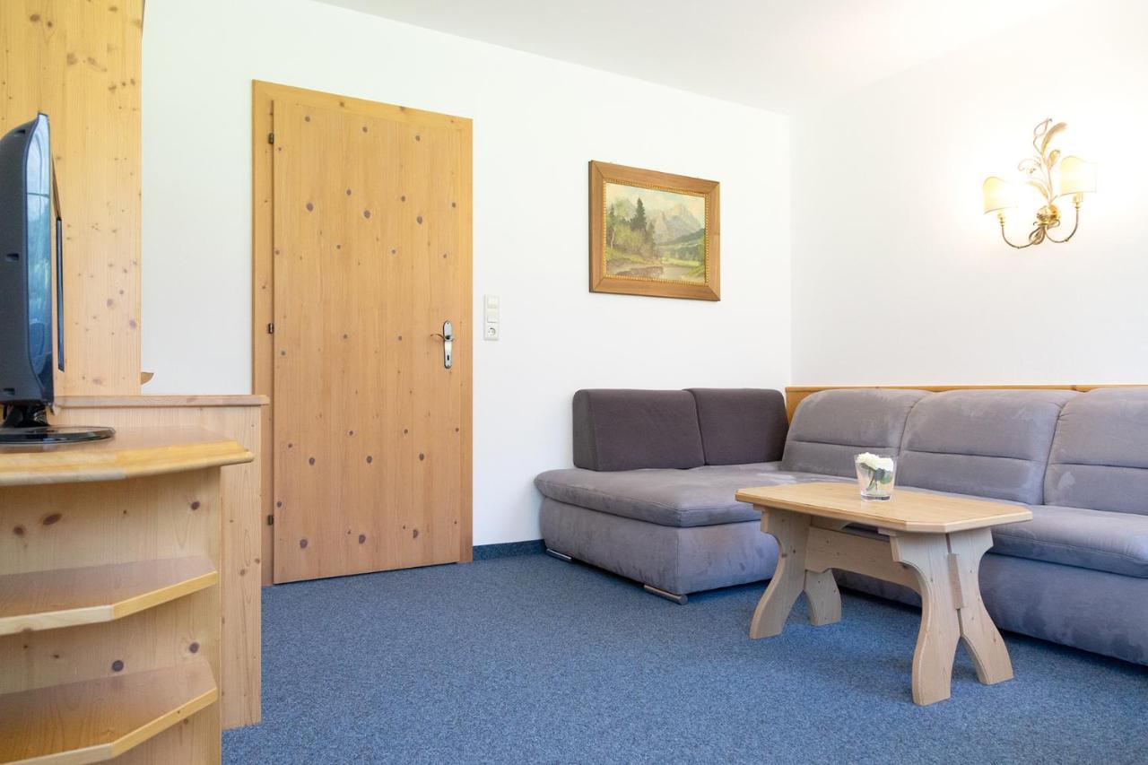 Pension Peter Neustift im Stubaital Exterior photo