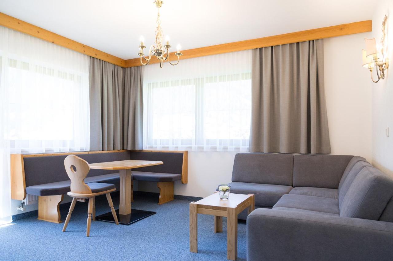 Pension Peter Neustift im Stubaital Exterior photo